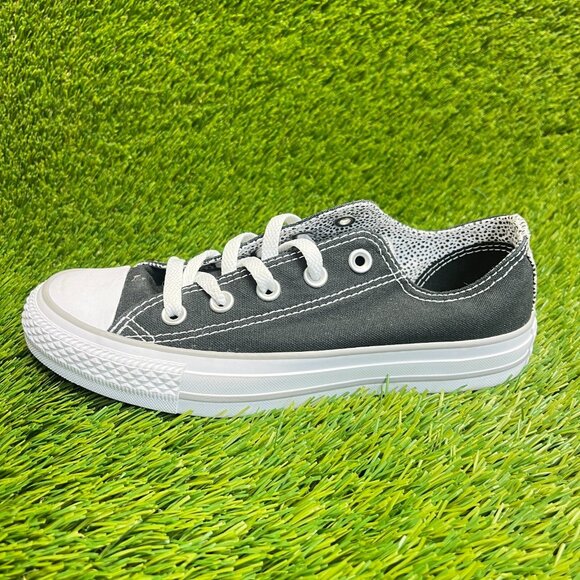 Converse Chuck Taylor All Star Womens Size 6 Black White Athletic Shoes Sneakers - Picture 3 of 10